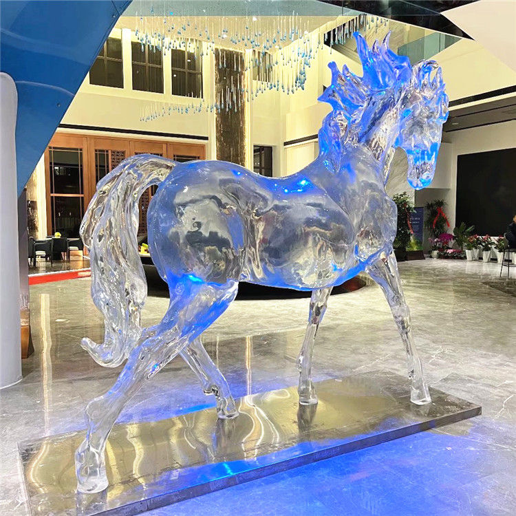 3米高透明水晶马 透明树脂雕塑 大型树脂造型